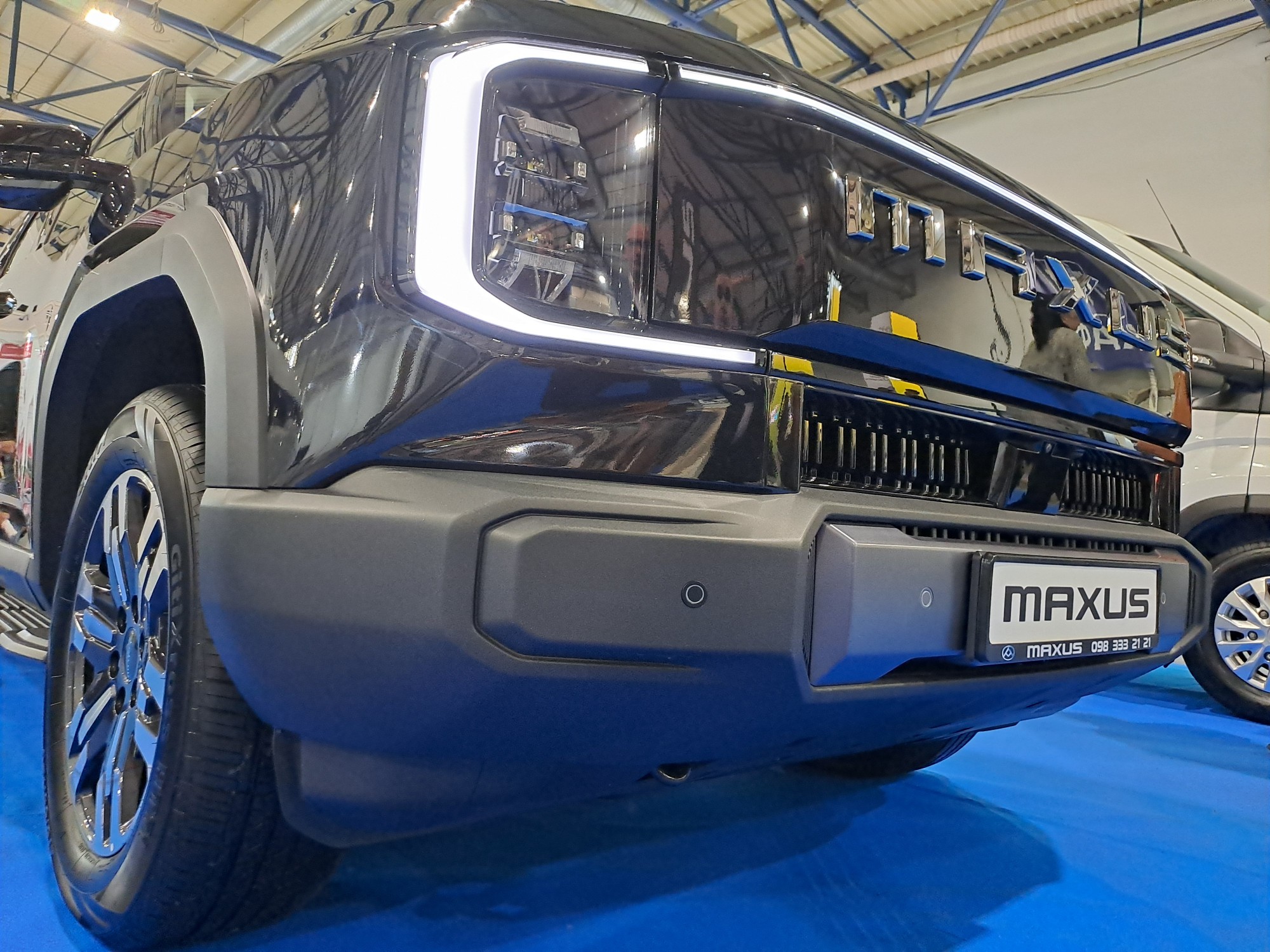 Maxus eTerron 9 - 400 режимів руху за 5,8 секунд